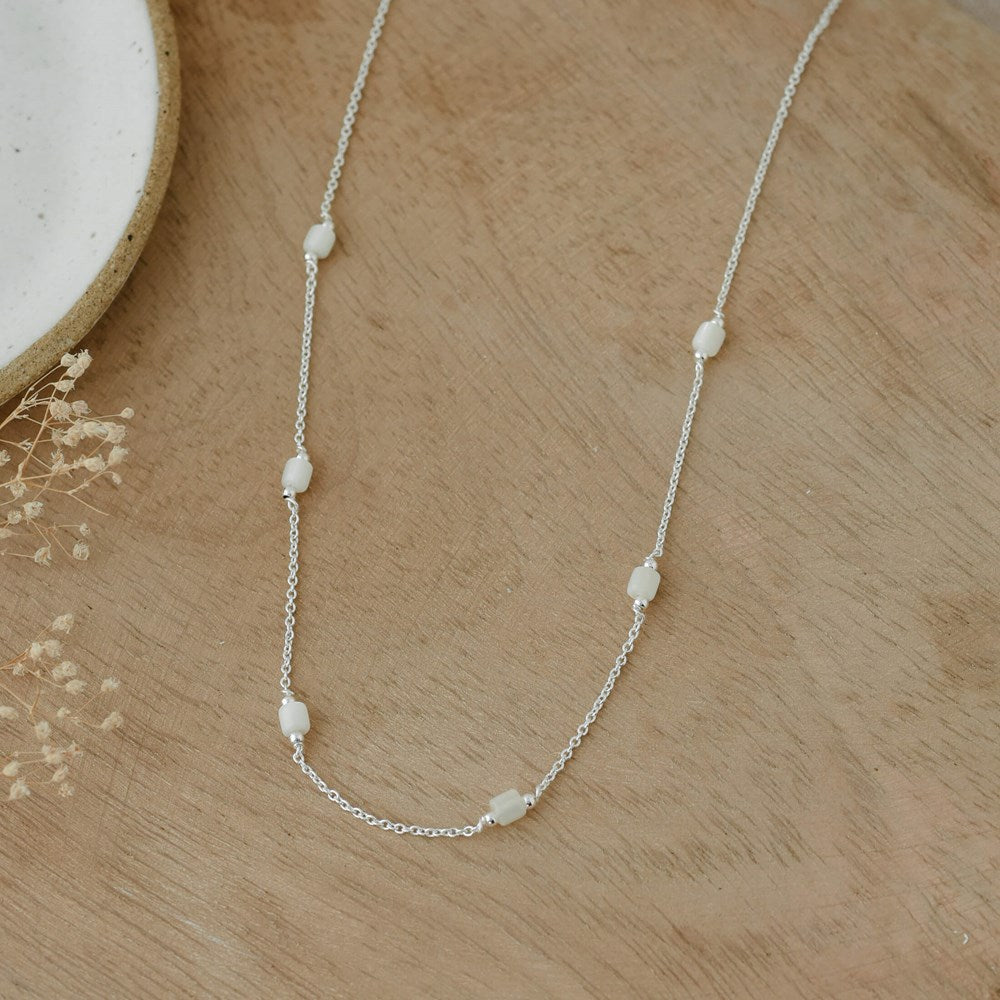Gina Necklace | Mother of Pearl