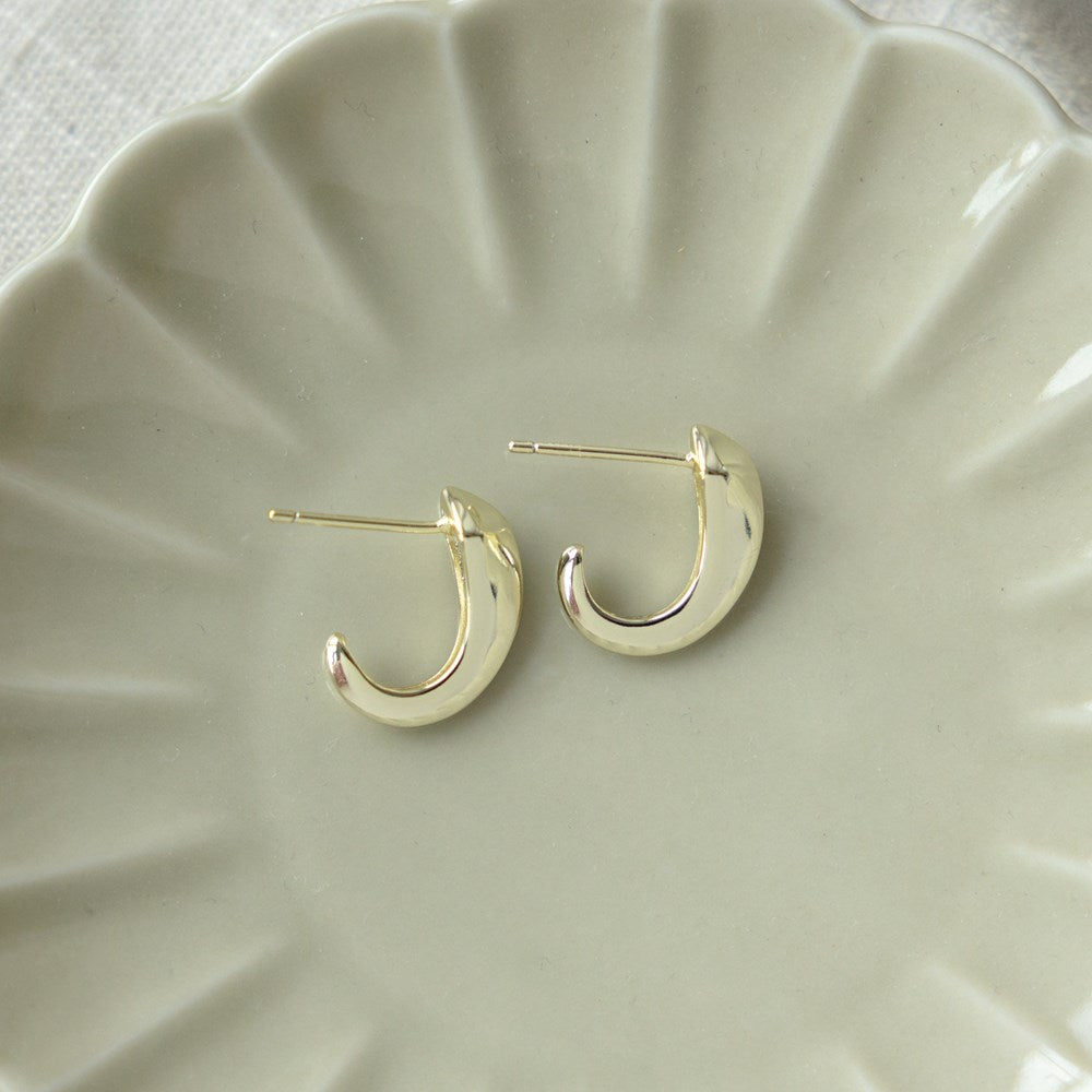 Edgy Studs