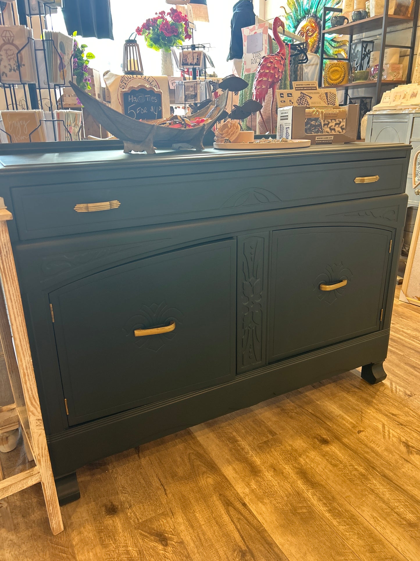 Hutch/Sideboard