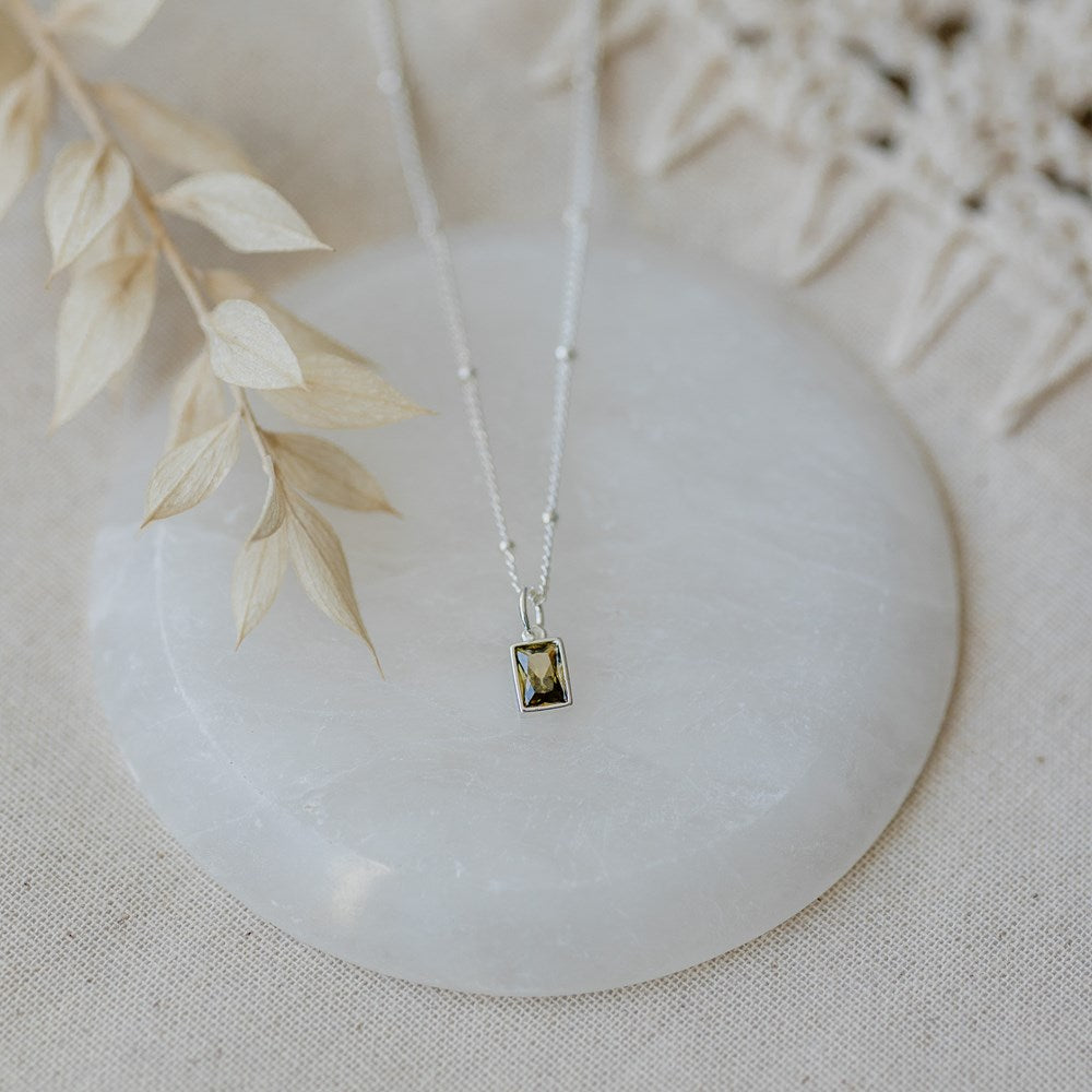 Glim Necklace | Moss Green