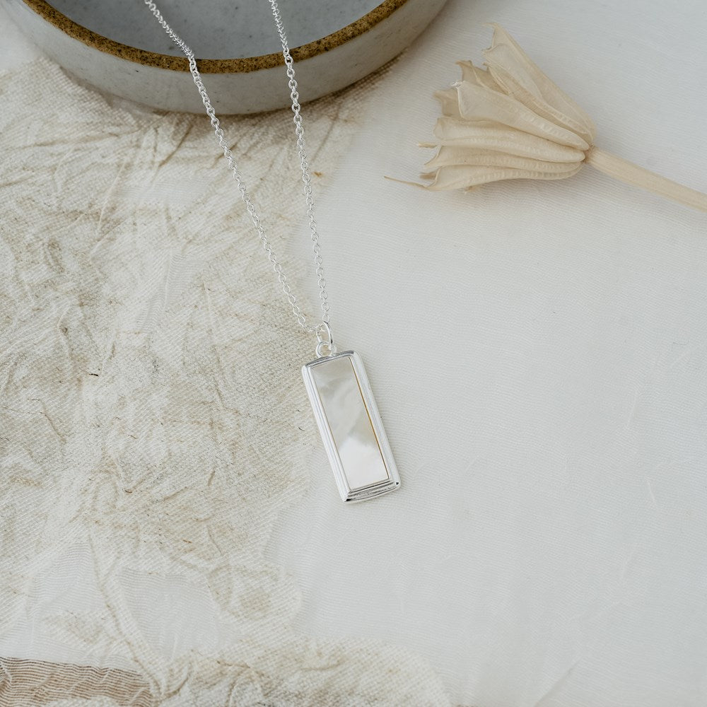 Serephina Necklace | Mother of Pearl