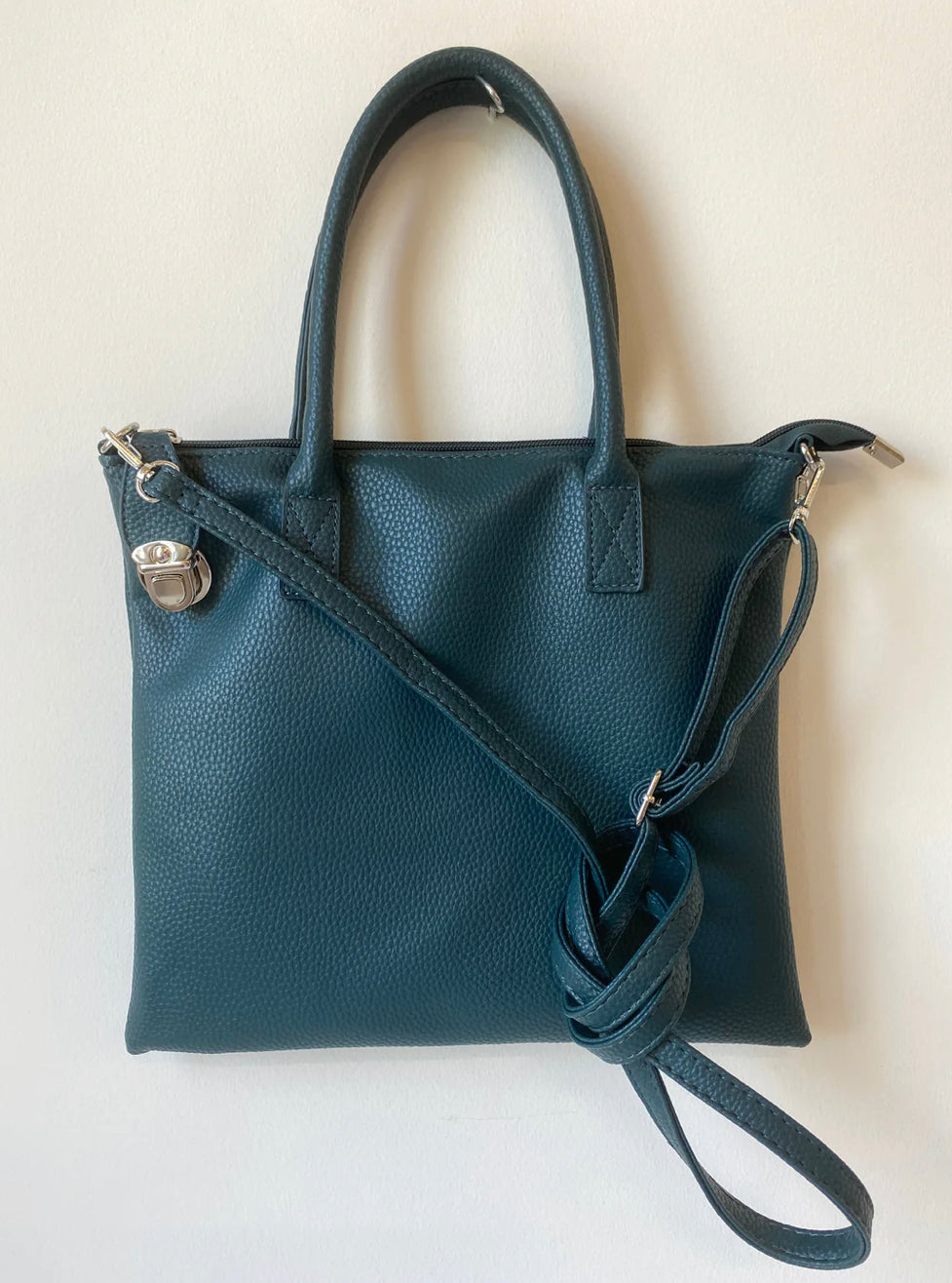 Flat Handbag/Crossbody Bag