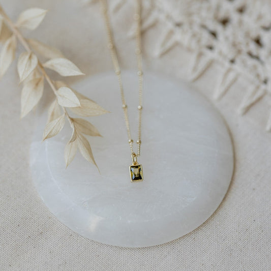 Glim Necklace | Moss Green