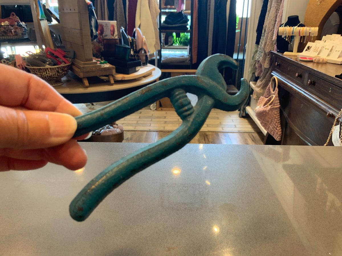 Cast iron - blue wrench hook