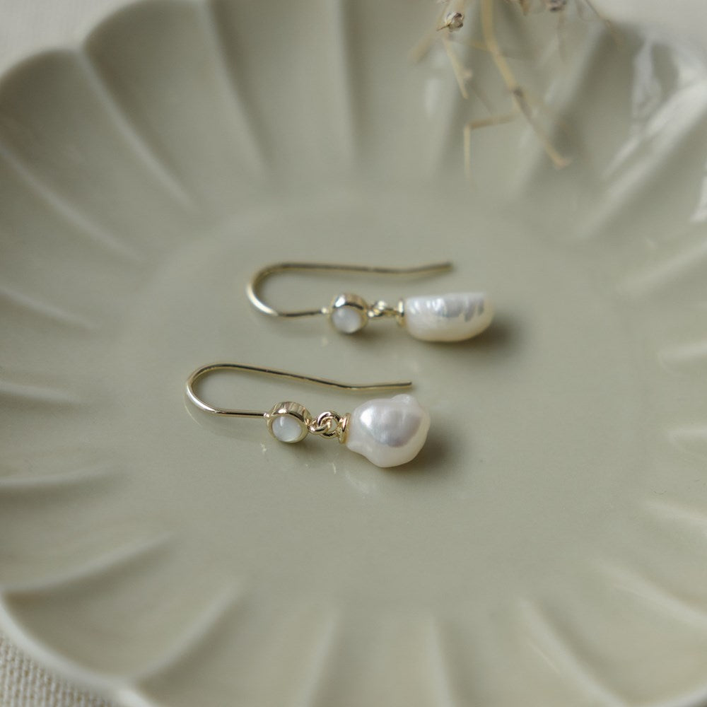Juliet Earrings | White Pearl + Moonstone