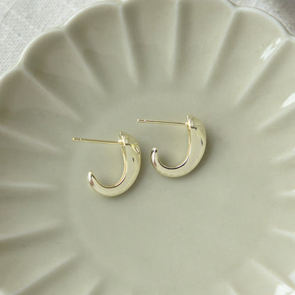 Edgy Studs