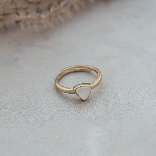 Mae Ring | White Moonstone