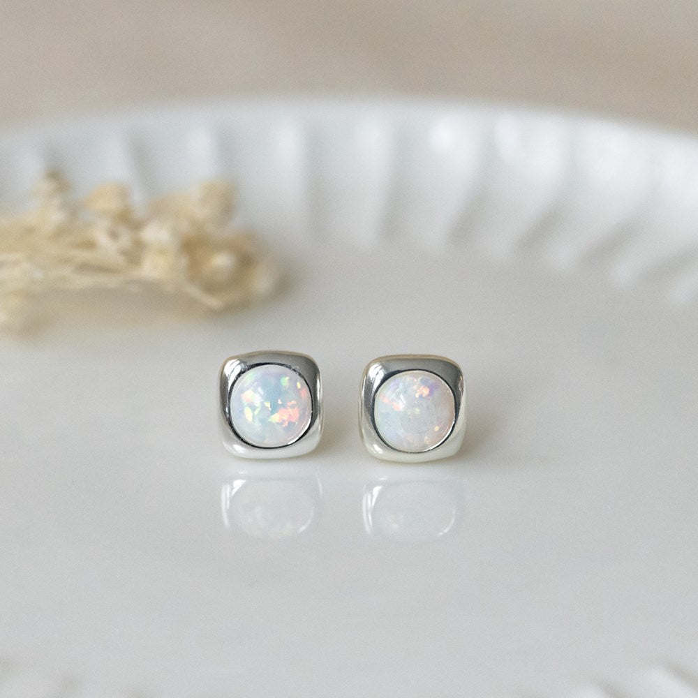 Lilo Studs | Opal
