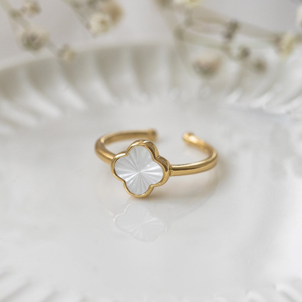 Anika Ring | Mother of Pearl