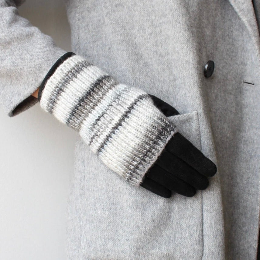 Multi-Colour Touchscreen Gloves