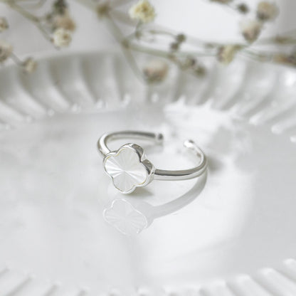 Anika Ring | Mother of Pearl