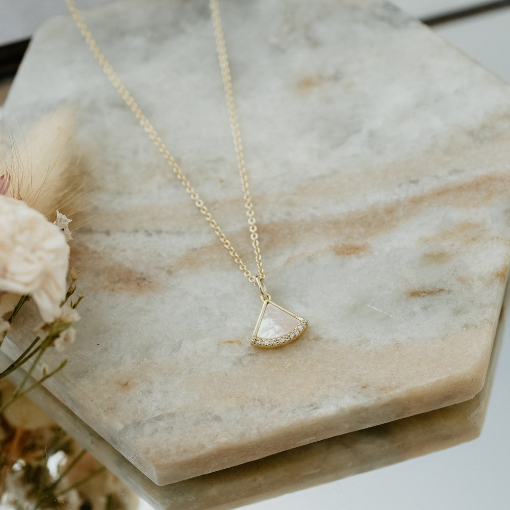 Fanfare Necklace | Mother of Pearl