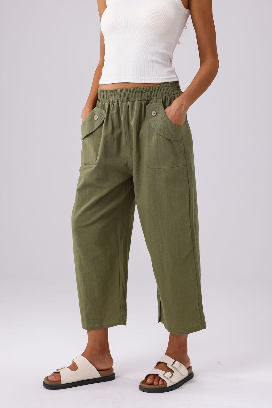 Lightweight Cropped Pants