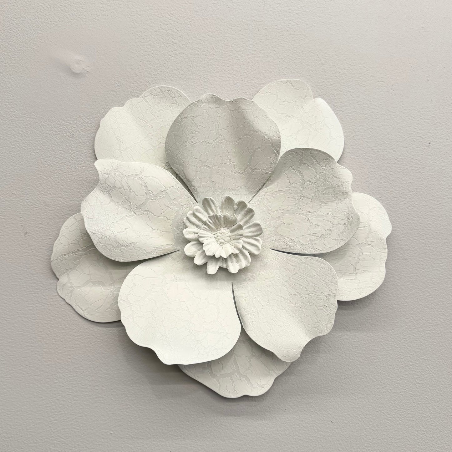 White Metal Flower Wall Art