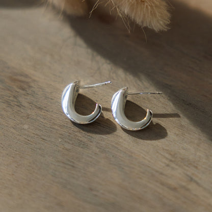 Edgy Studs
