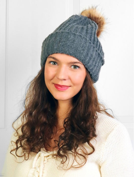 Knitted Hat w/ Removable Faux Fur PomPom