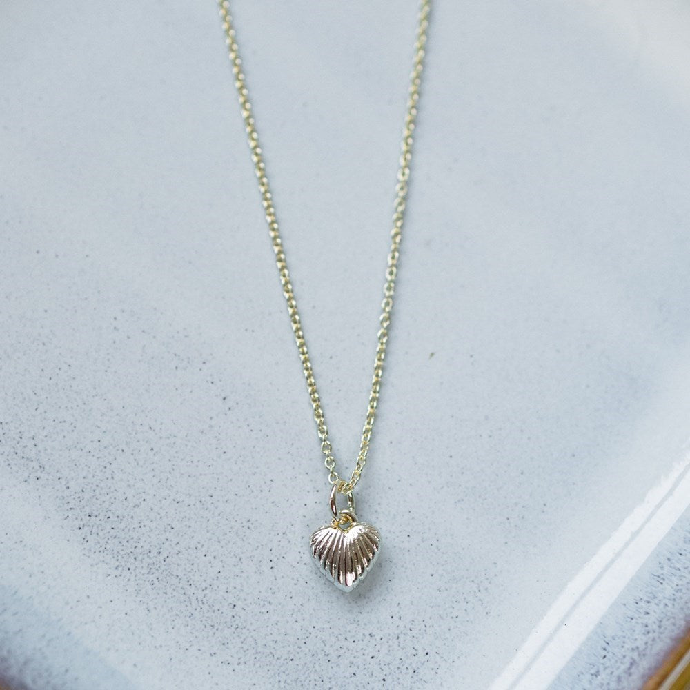 Coastal Kiss Necklace