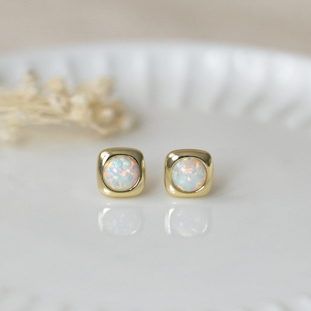 Lilo Studs | Opal
