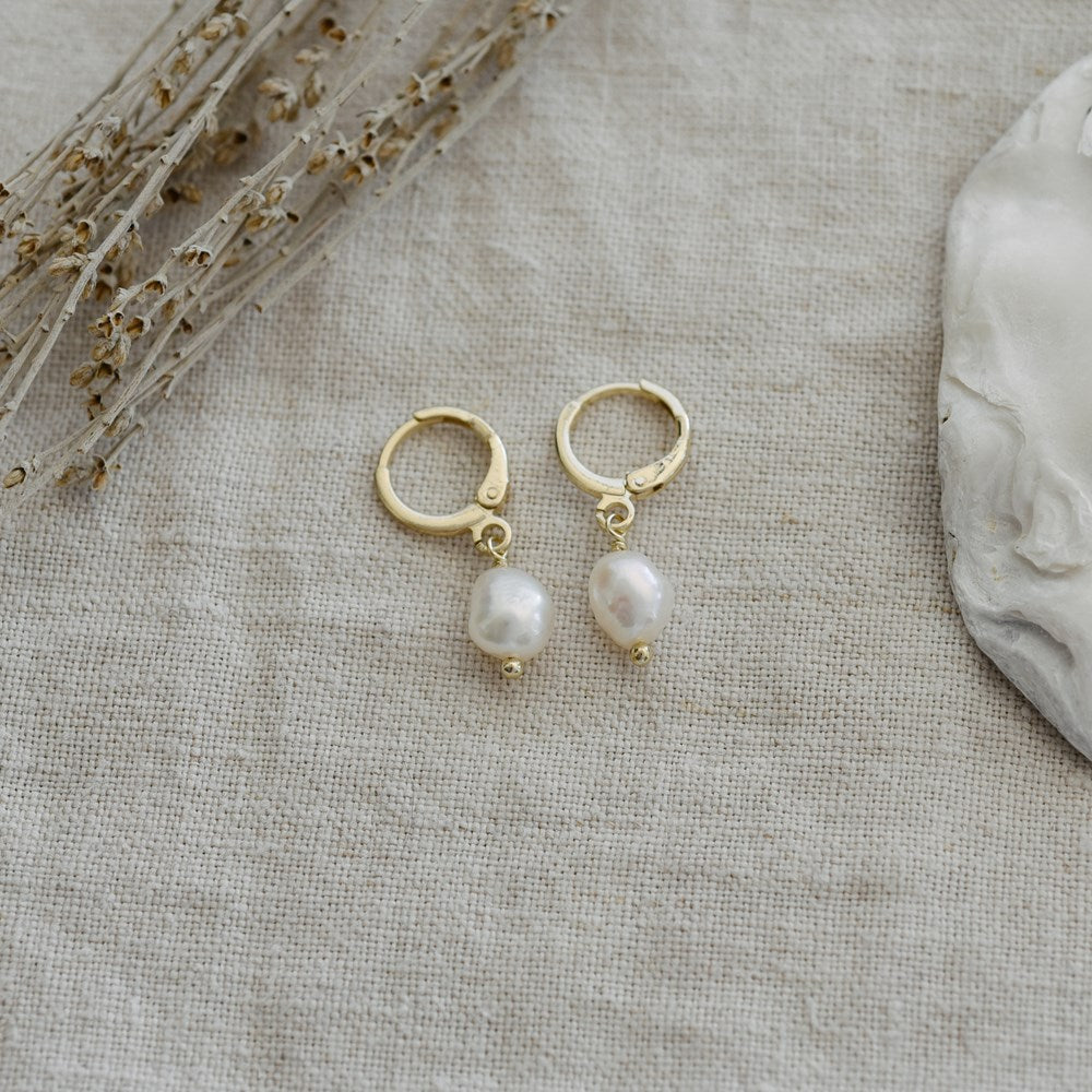 Bitsy  Hoops | White Pearl